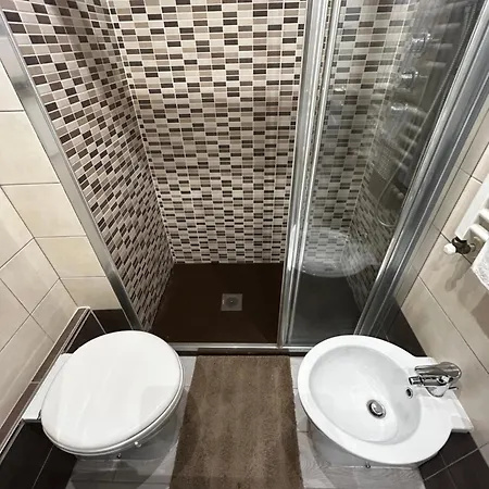 Madama Cristina アパート *